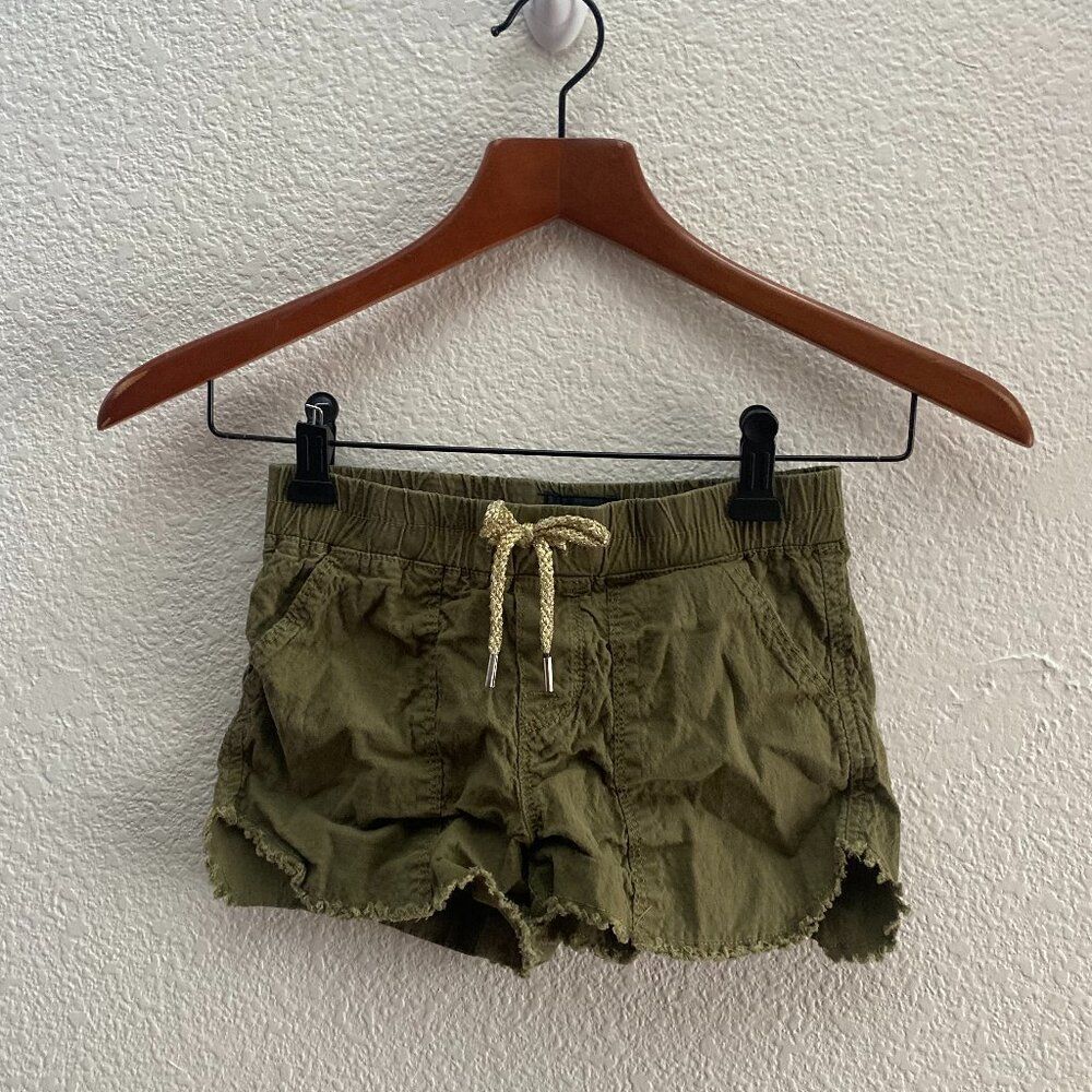 Girls Hudson Shorts Green Color Elastic Waist Drawstring Size Medium Raw Hem